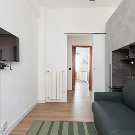 Corso Lodi Modern Apartment With Balcony Milan Exterior photo